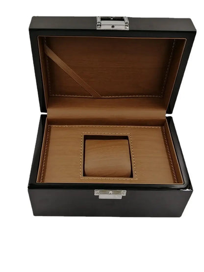 Premium Bamboo Watch Box – Lacquered Solid Wood Display Case | CHRONVAULT™